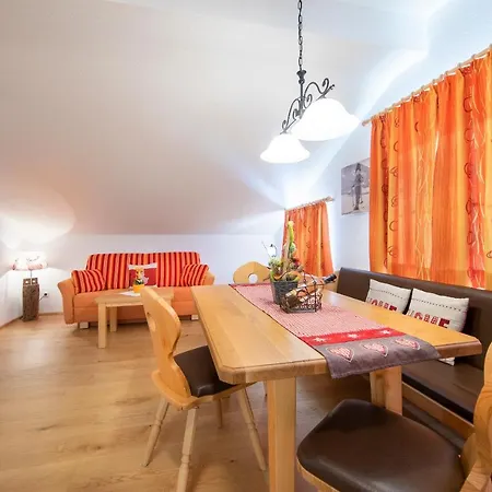Behamhof Apartmán *